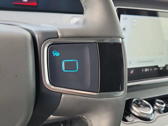 Certified 2025 Ford Expedition Active AWD/4WD image 17