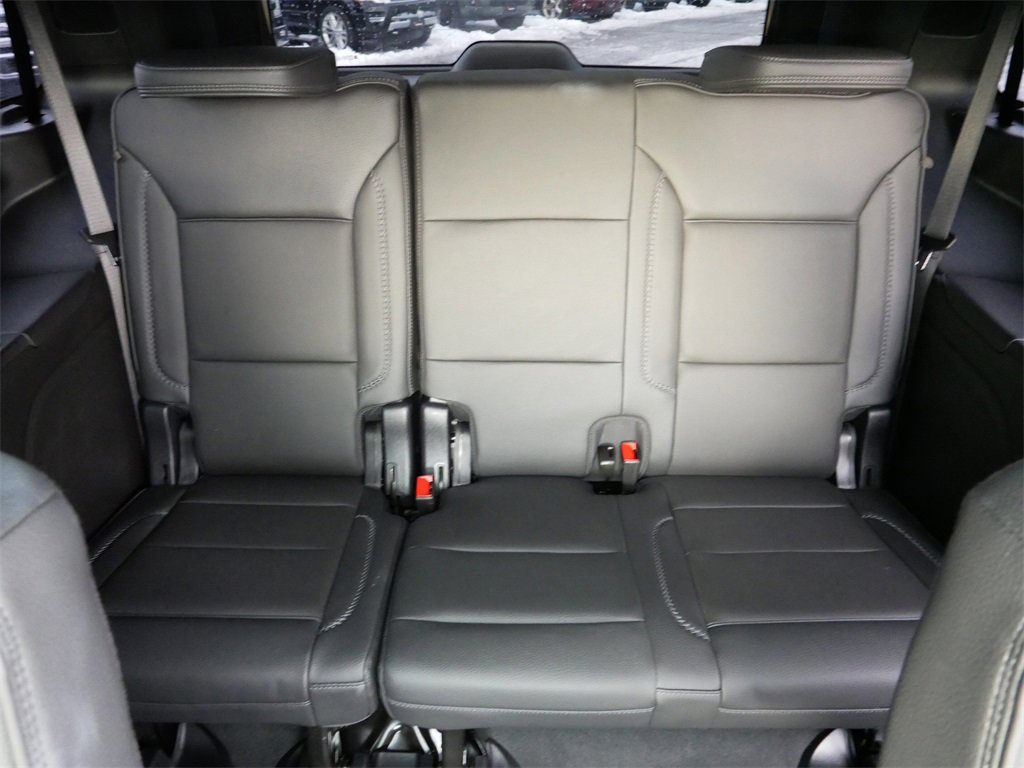 Used 2025 GMC Yukon Denali w/ Denali Reserve Package image 14