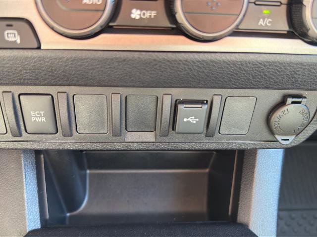 Used 2021 Toyota Tacoma SR AWD/4WD image 27