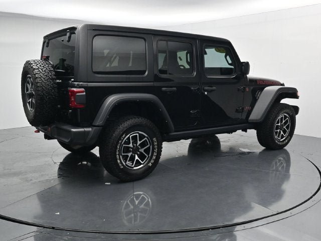 Used 2024 Jeep Wrangler Unlimited Rubicon AWD/4WD image 10