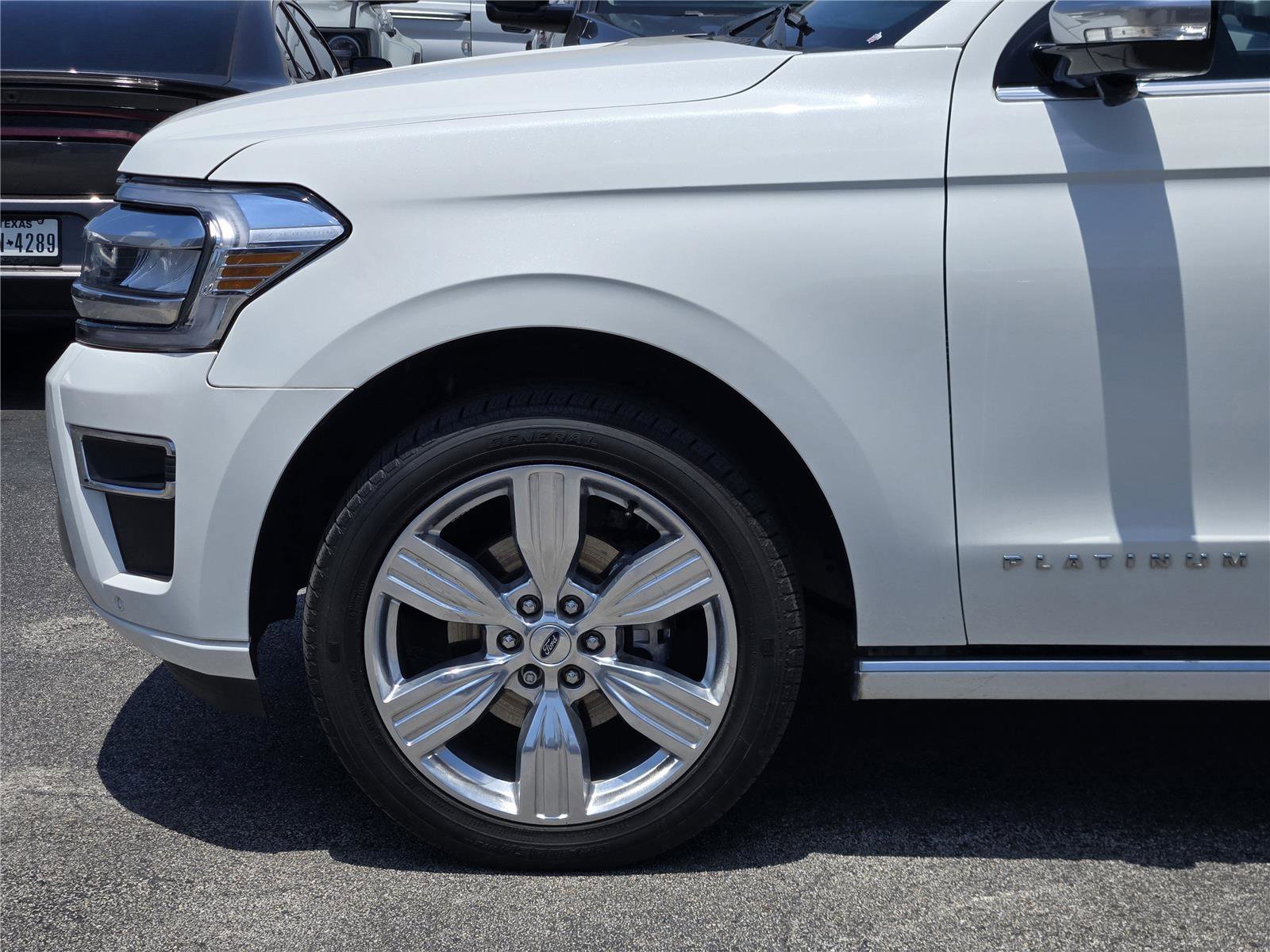 Certified 2023 Ford Expedition Max Platinum AWD/4WD image 8