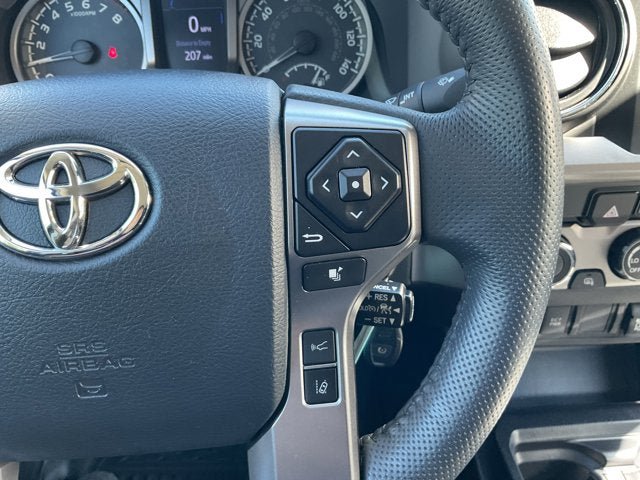 Used 2019 Toyota Tacoma SR5 AWD/4WD image 18