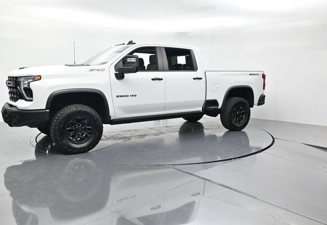 Used 2025 Chevrolet Silverado 2500 ZR2 w/ ZR2 Bison Edition AWD/4WD image 5