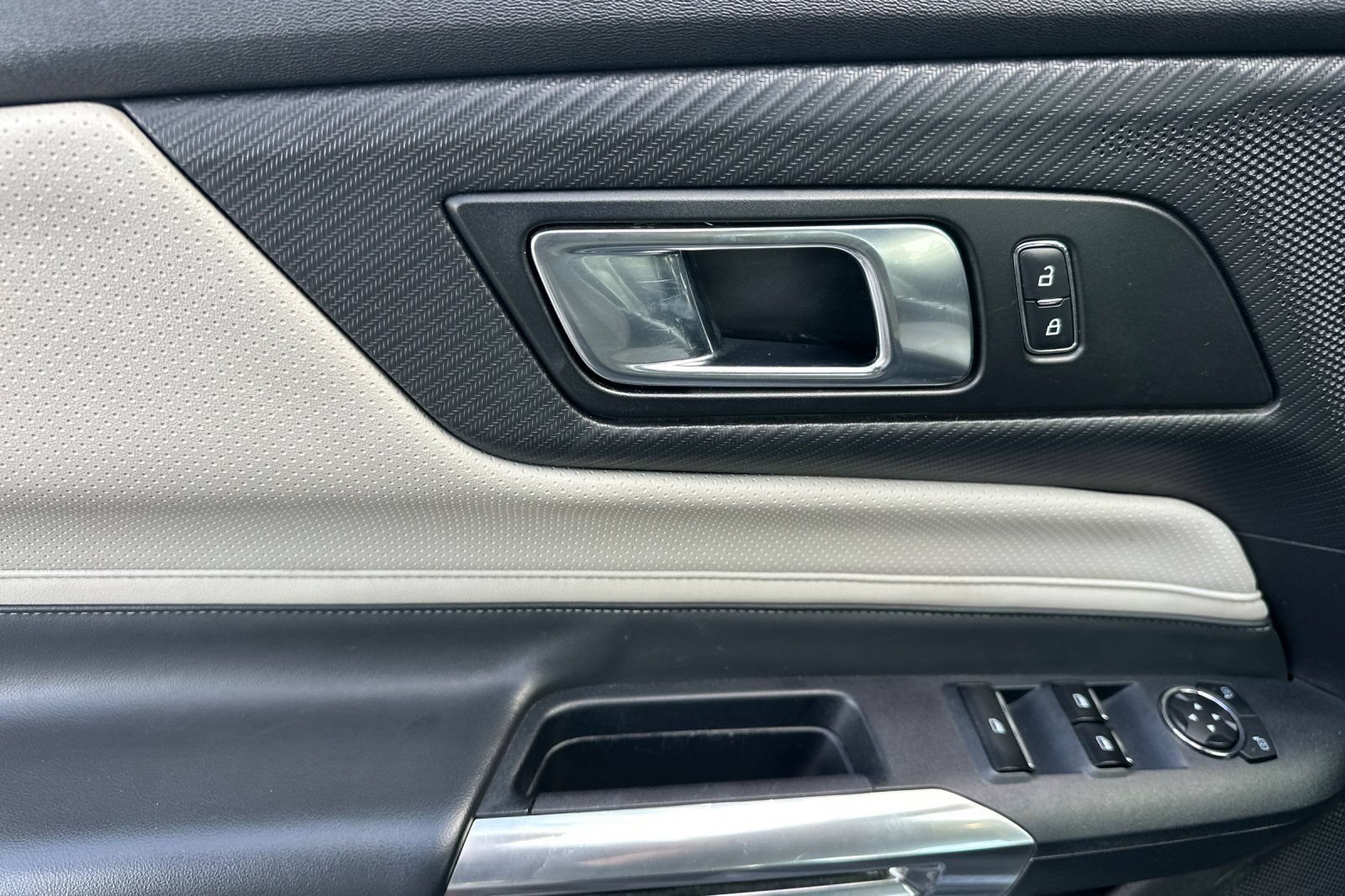 Certified 2024 Ford Mustang Premium RWD image 11