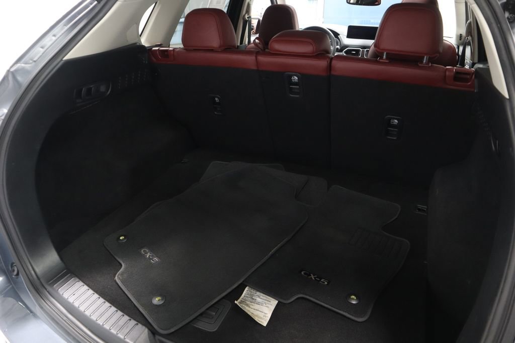 Used 2023 MAZDA CX-5 Carbon Edition image 16