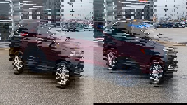 Certified 2024 Ford Edge SEL w/ Convenience Package AWD/4WD image 3