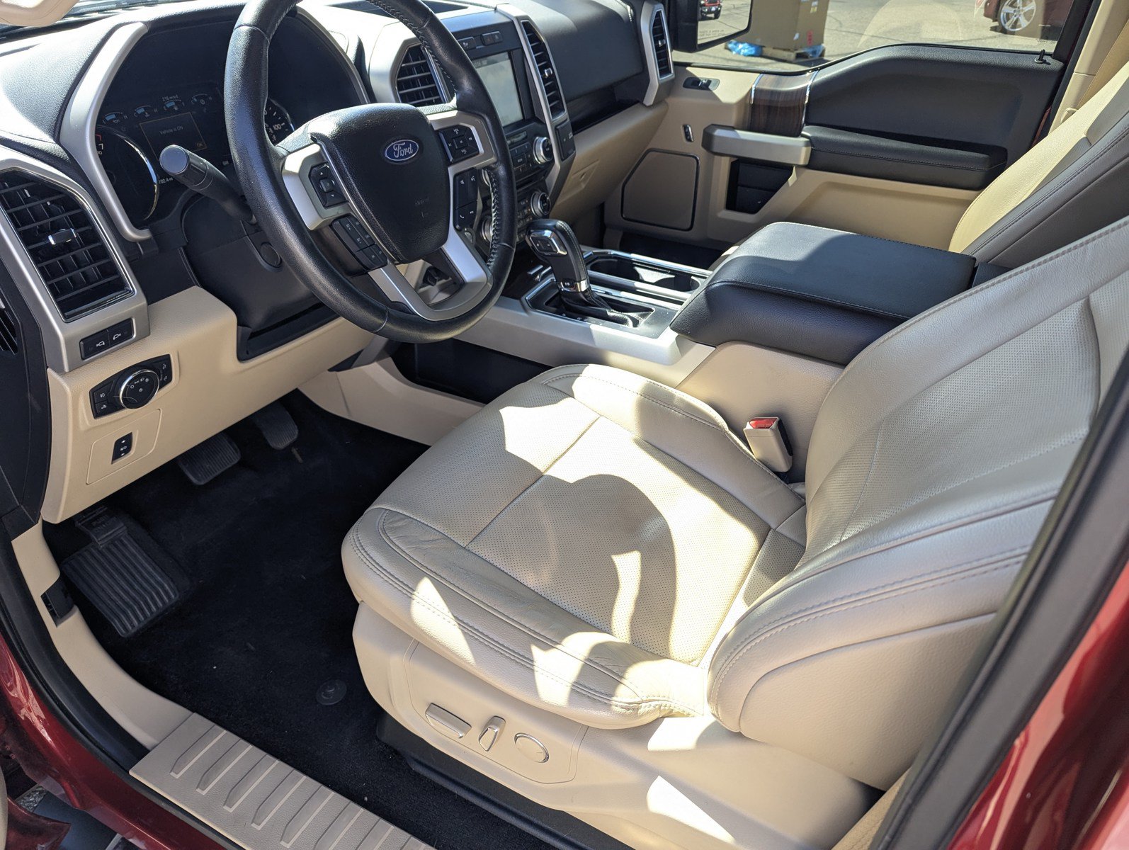Certified 2017 Ford F150 Lariat w/ Equipment Group 502A Luxury AWD/4WD image 10