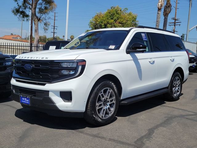Certified 2025 Ford Expedition Active AWD/4WD image 30