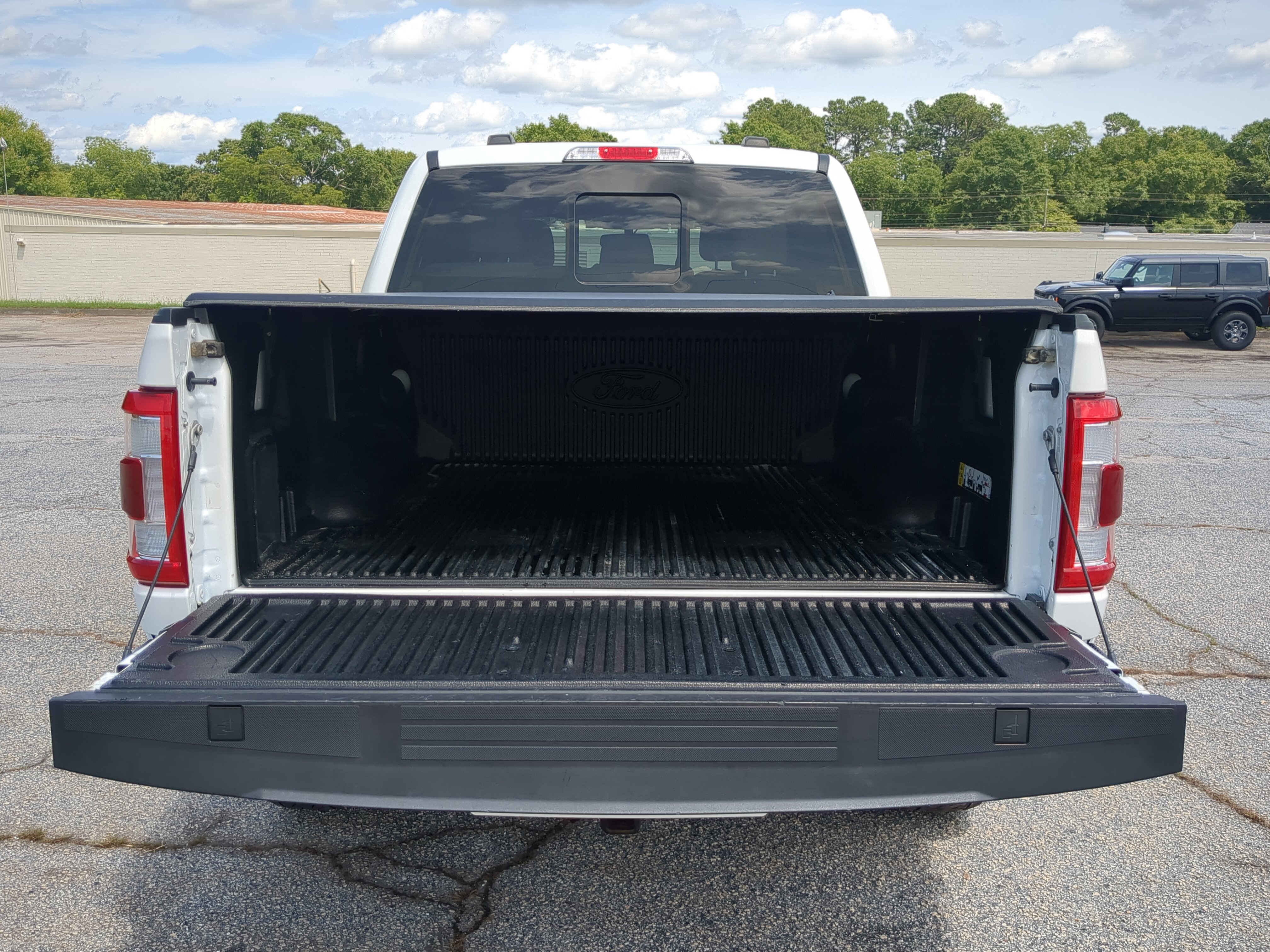 Certified 2023 Ford F150 Lariat w/ Equipment Group 502A High AWD/4WD image 11