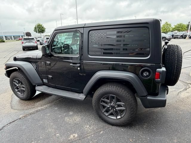 Used 2025 Jeep Wrangler Sport AWD/4WD image 4