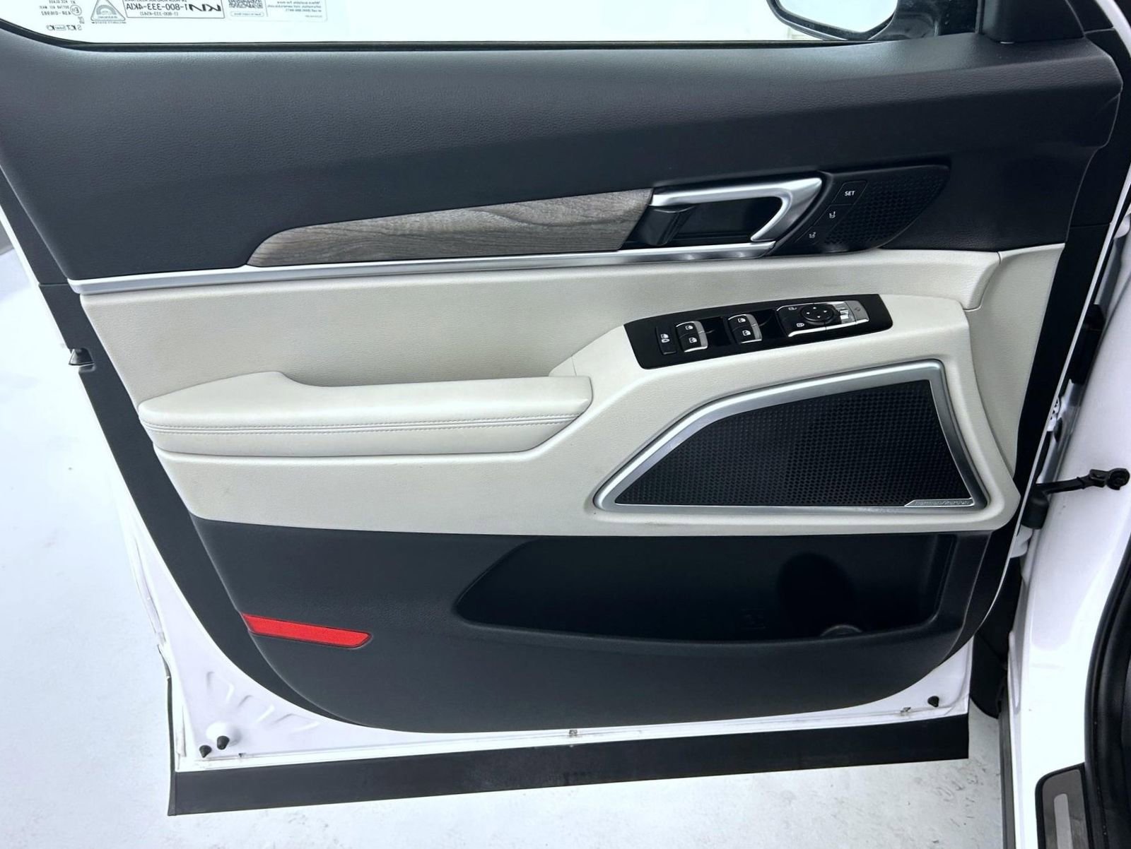 Used 2022 Kia Telluride SX AWD/4WD image 9