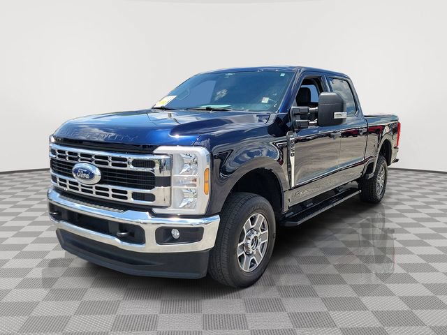 Certified 2025 Ford F250 XLT AWD/4WD image 3