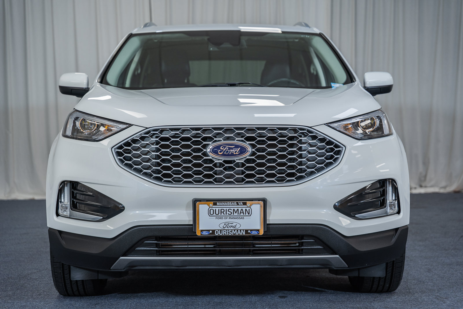 Certified 2024 Ford Edge SEL w/ Convenience Package AWD/4WD image 2