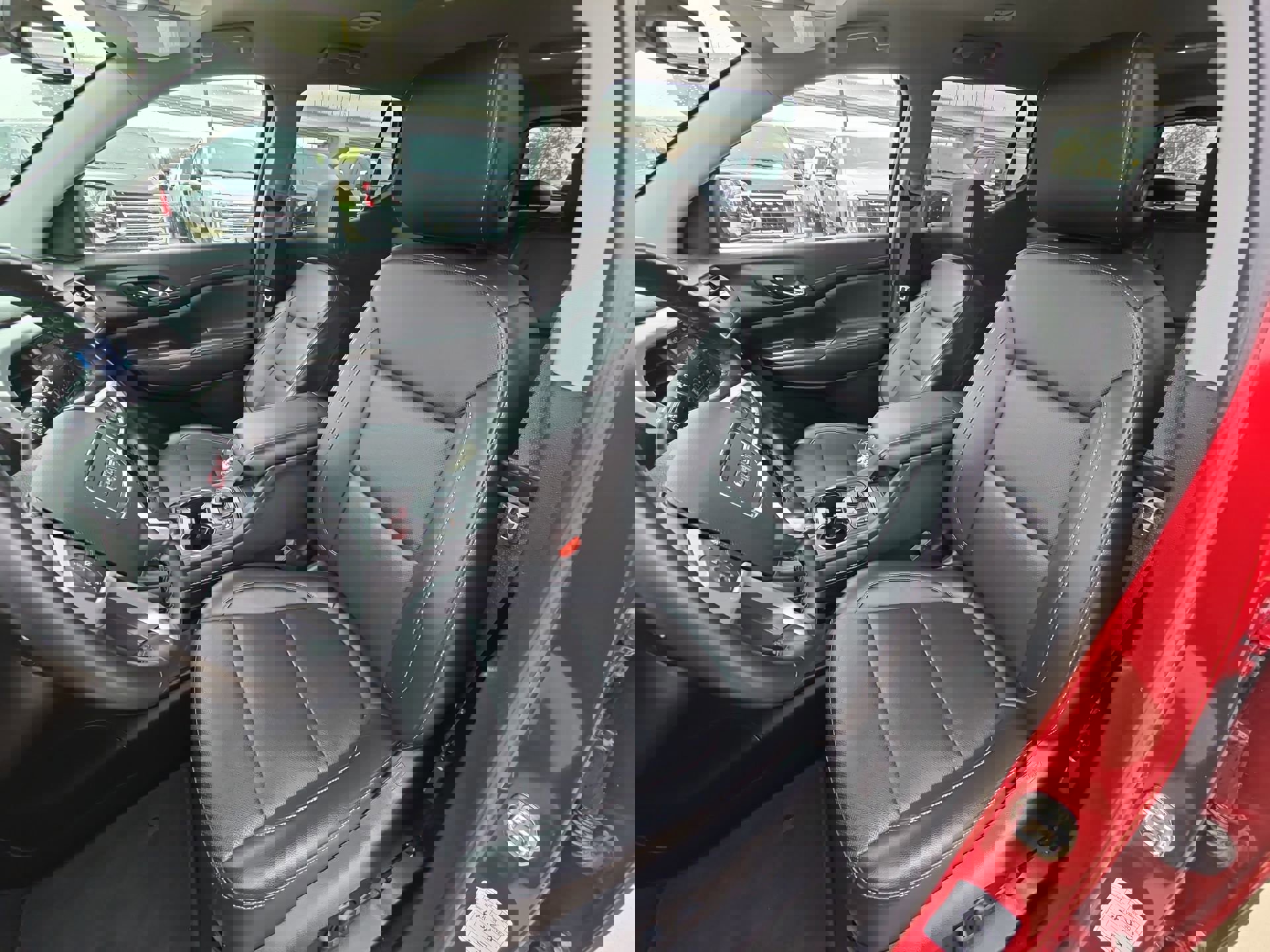 Used 2023 GMC Acadia SLT image 12