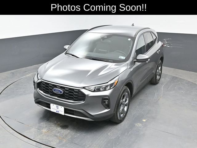 Certified 2025 Ford Escape ST-Line Select AWD/4WD image 18
