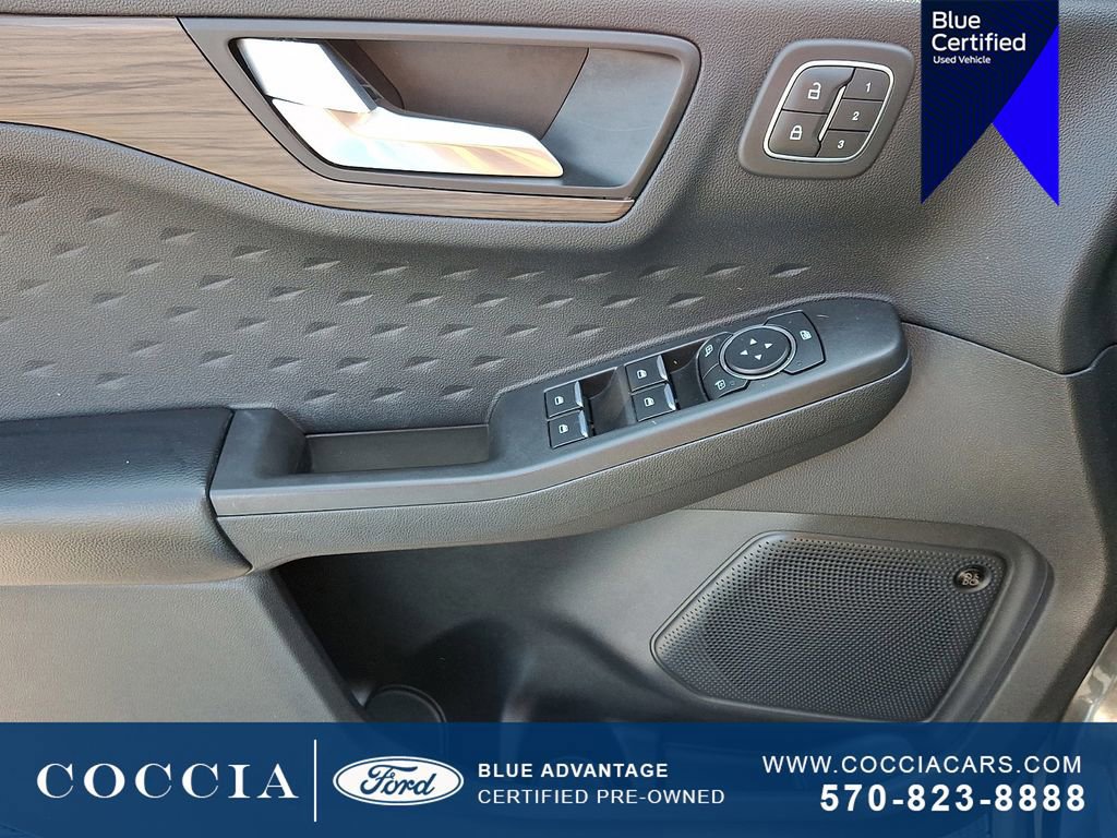 Certified 2020 Ford Escape Titanium image 11