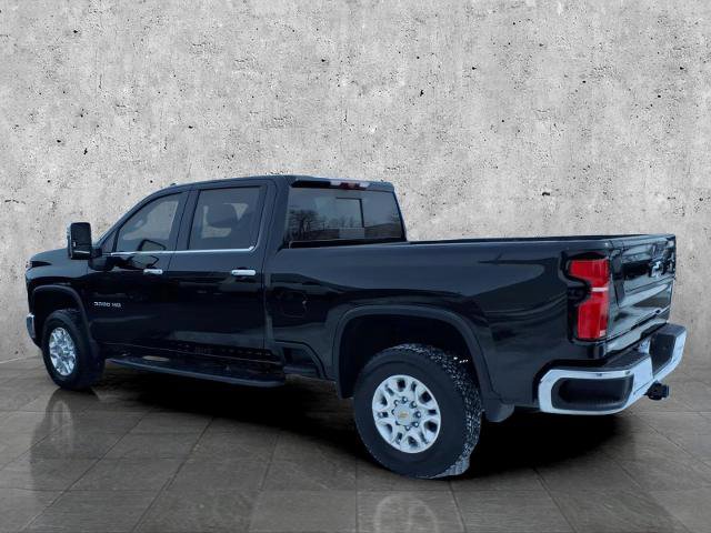 Used 2024 Chevrolet Silverado 3500 LTZ w/ LTZ Convenience Package image 5