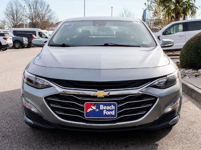 Used 2023 Chevrolet Malibu LT image 2