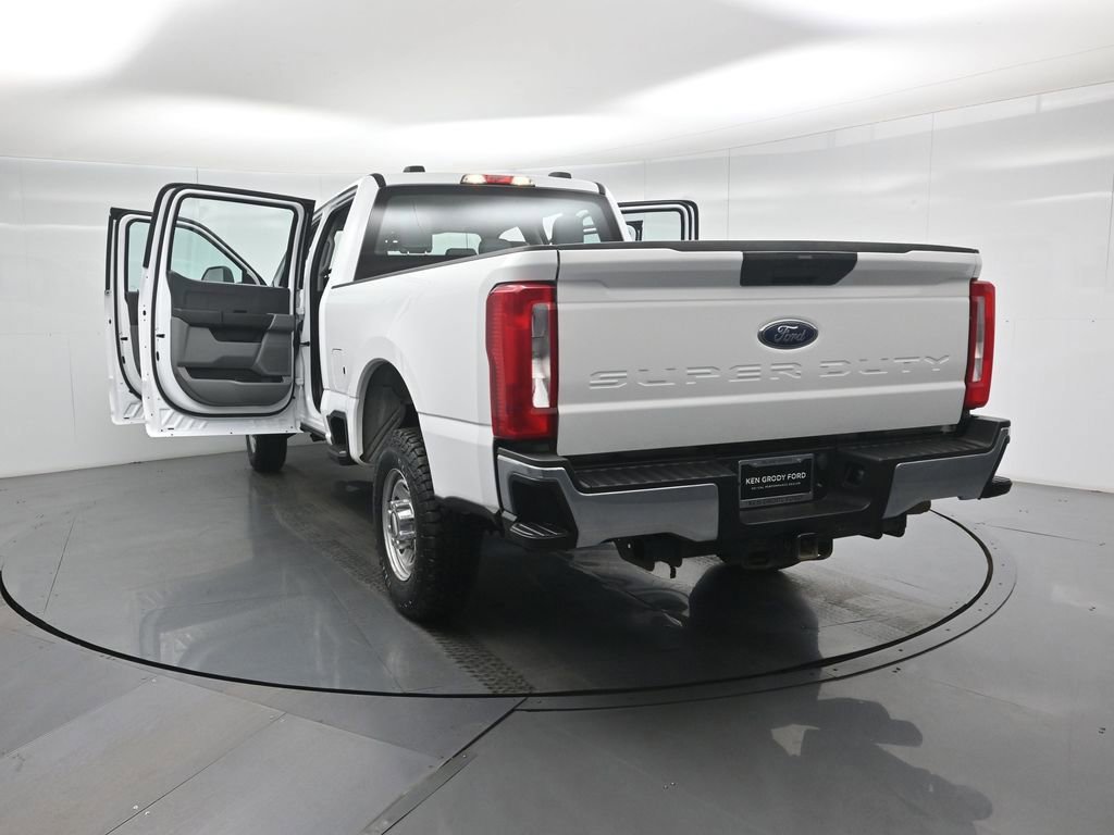 Certified 2023 Ford F250 XL w/ FX4 Off-Road Package image 54
