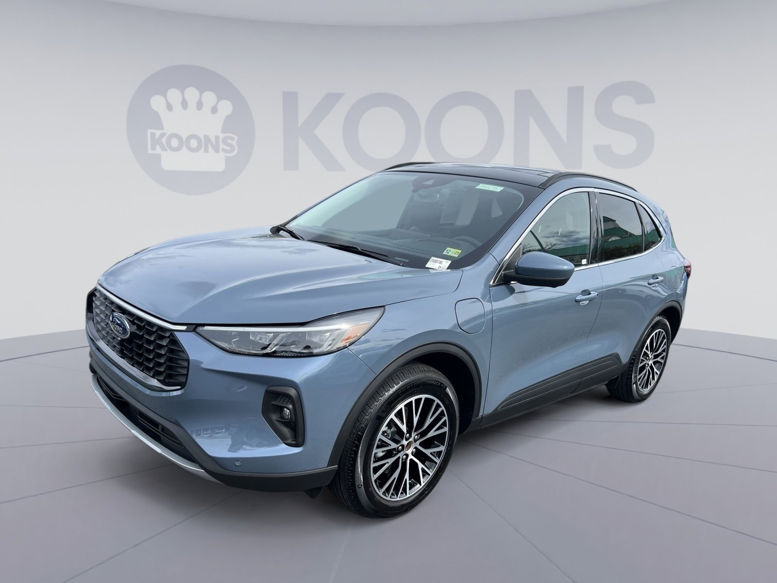 Certified 2025 Ford Escape SE w/ PHEV Premium Package