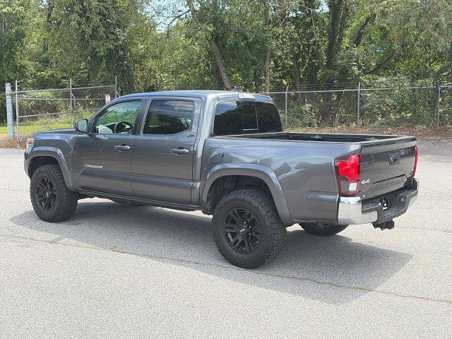 Used 2019 Toyota Tacoma SR5 AWD/4WD image 5