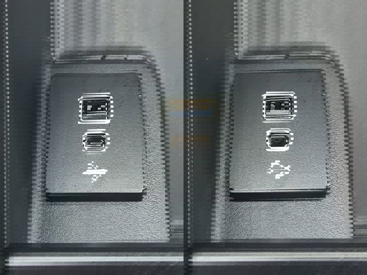 Certified 2025 Ford Expedition Max Platinum w/ Stealth Performance Package image 21