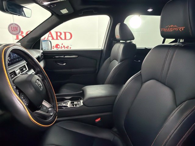 Used 2025 Honda Pilot TrailSport image 20