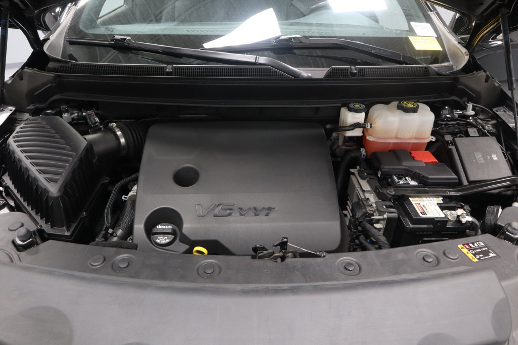 Used 2023 Buick Enclave Essence w/ LPO, Floor Liner Package FWD image 13