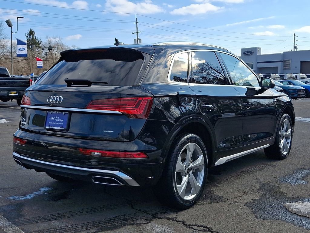 Used 2023 Audi Q5 2.0T Prestige w/ Prestige Package image 5