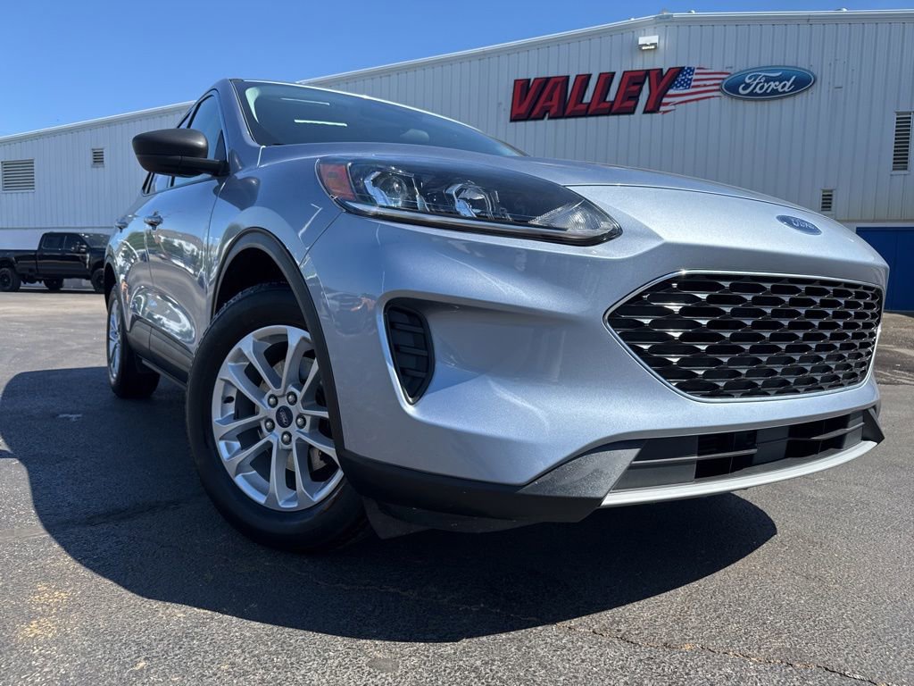 Certified 2022 Ford Escape SE w/ Cold Weather Package FWD image 44