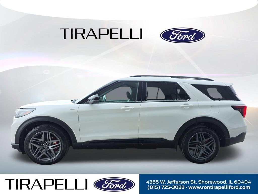 Certified 2025 Ford Explorer ST-Line w/ ST-Line Street Pack image 6