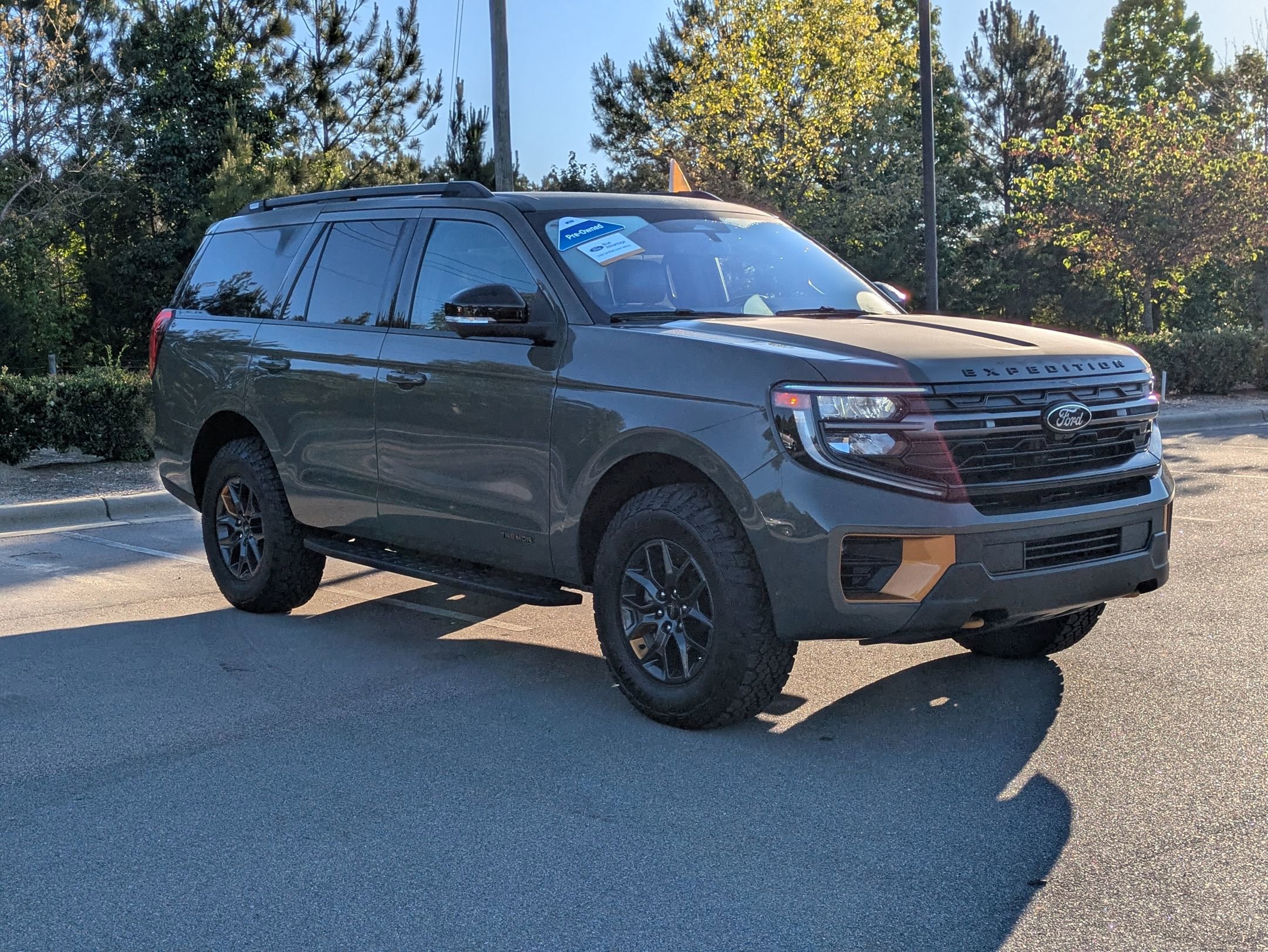Certified 2025 Ford Expedition Tremor AWD/4WD image 2