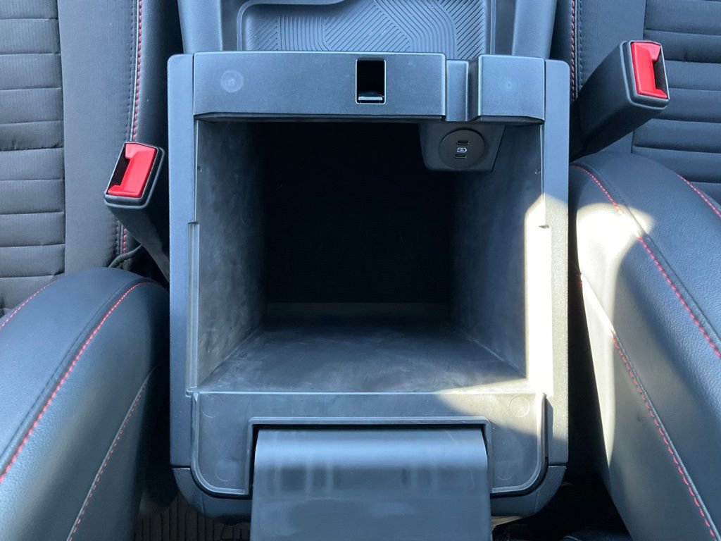 Certified 2025 Ford Explorer ST-Line w/ Premium Package image 39