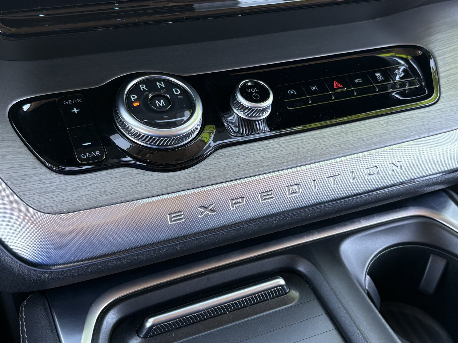 Certified 2025 Ford Expedition Max Platinum AWD/4WD image 28