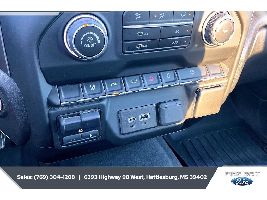 Used 2024 Chevrolet Silverado 2500 Custom w/ Custom Convenience Package AWD/4WD image 24