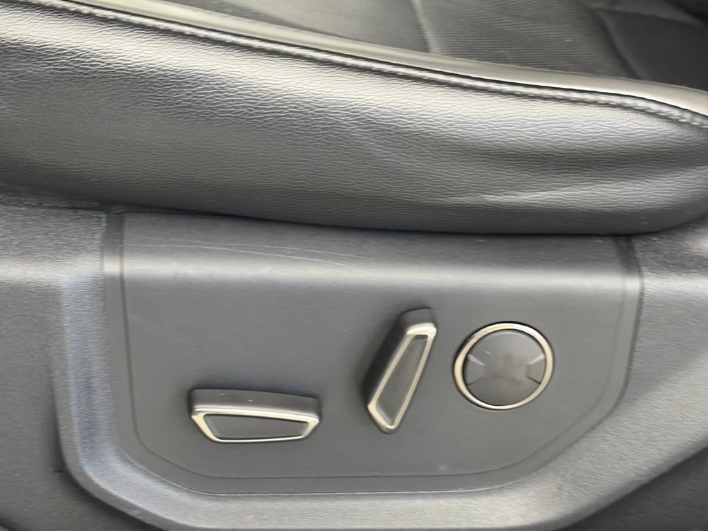 Certified 2020 Ford F150 Raptor w/ Equipment Group 802A Luxury image 27