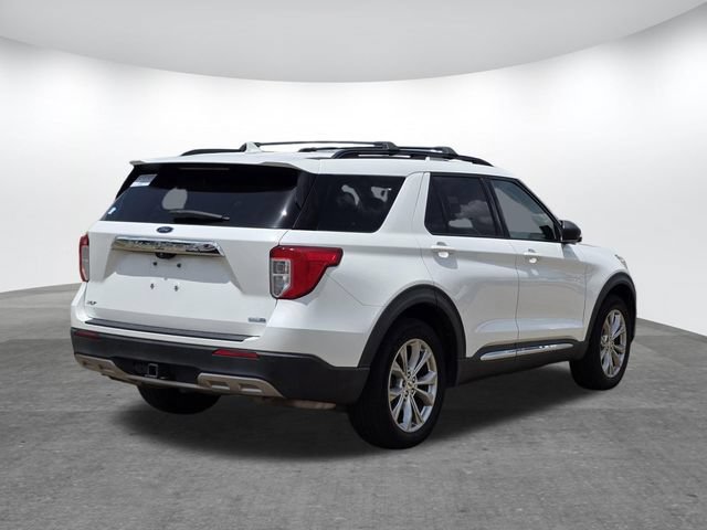 Certified 2020 Ford Explorer XLT w/ Equipment Group 202A AWD/4WD image 4