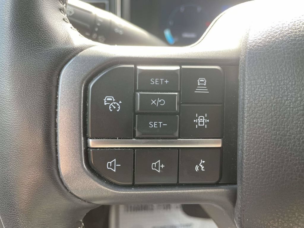Certified 2024 Ford F250 Lariat w/ Lariat Ultimate Package AWD/4WD image 28