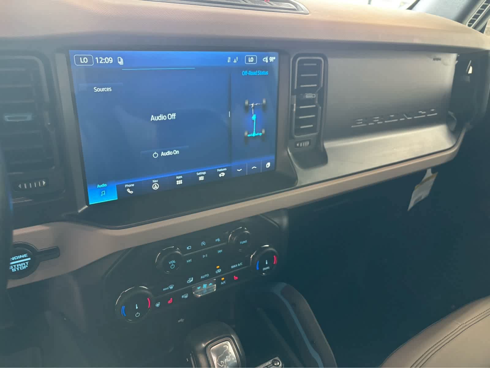 Certified 2022 Ford Bronco Wildtrak AWD/4WD image 18