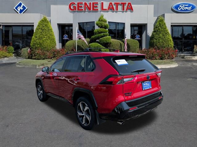 Used 2022 Toyota RAV4 SE w/ Weather & Moonroof Package AWD/4WD image 3