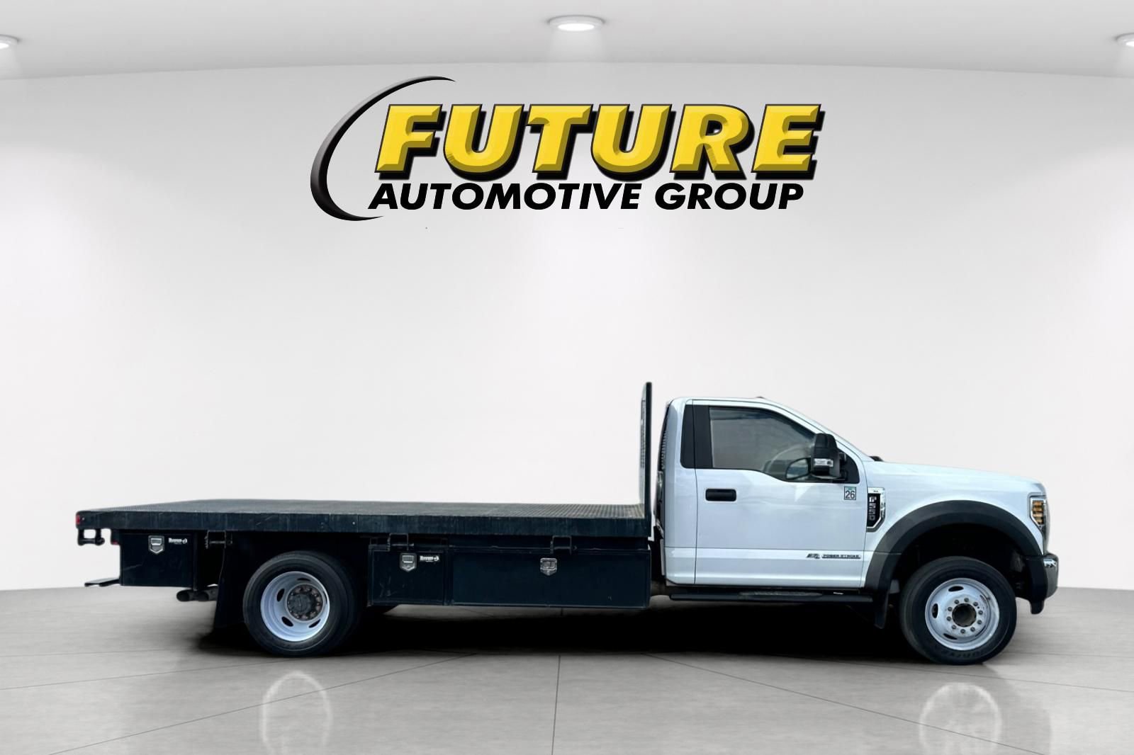 Certified 2019 Ford F550 2WD Regular Cab Super Duty image 2