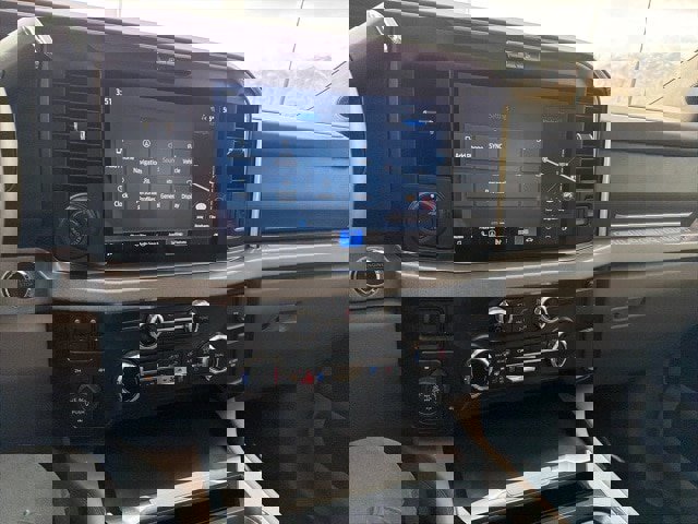 Certified 2025 Ford F350 Platinum w/ Platinum Plus Package image 23