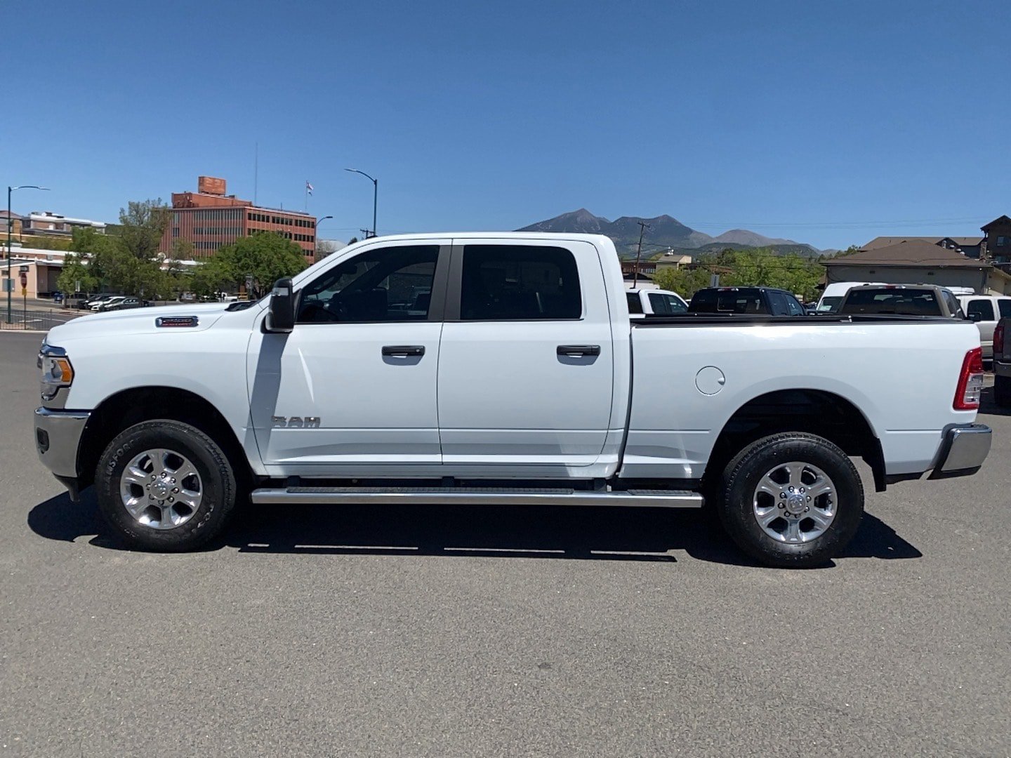 Used 2023 RAM 2500 Big Horn w/ Level 1 Equipment Group AWD/4WD image 8