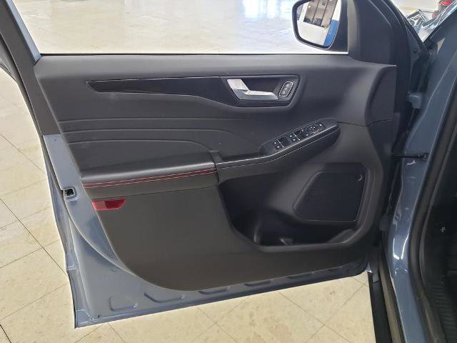 Certified 2023 Ford Escape ST-Line w/ Tech Pack #1 AWD/4WD image 10