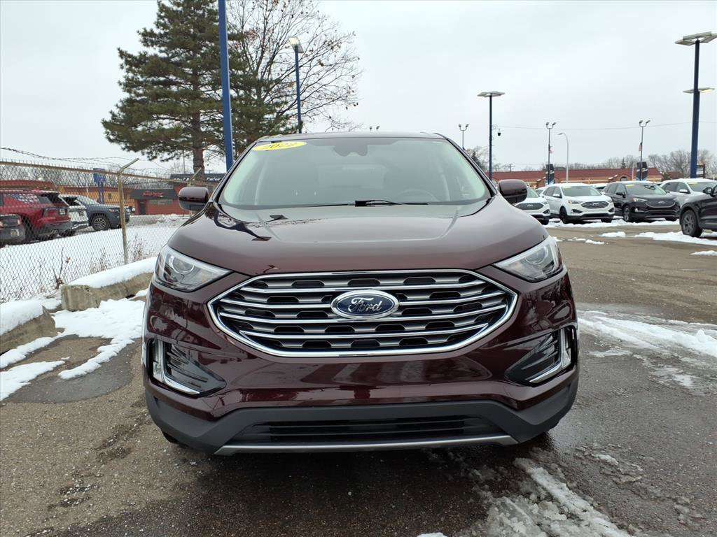 Certified 2022 Ford Edge SEL w/ Convenience Package image 2
