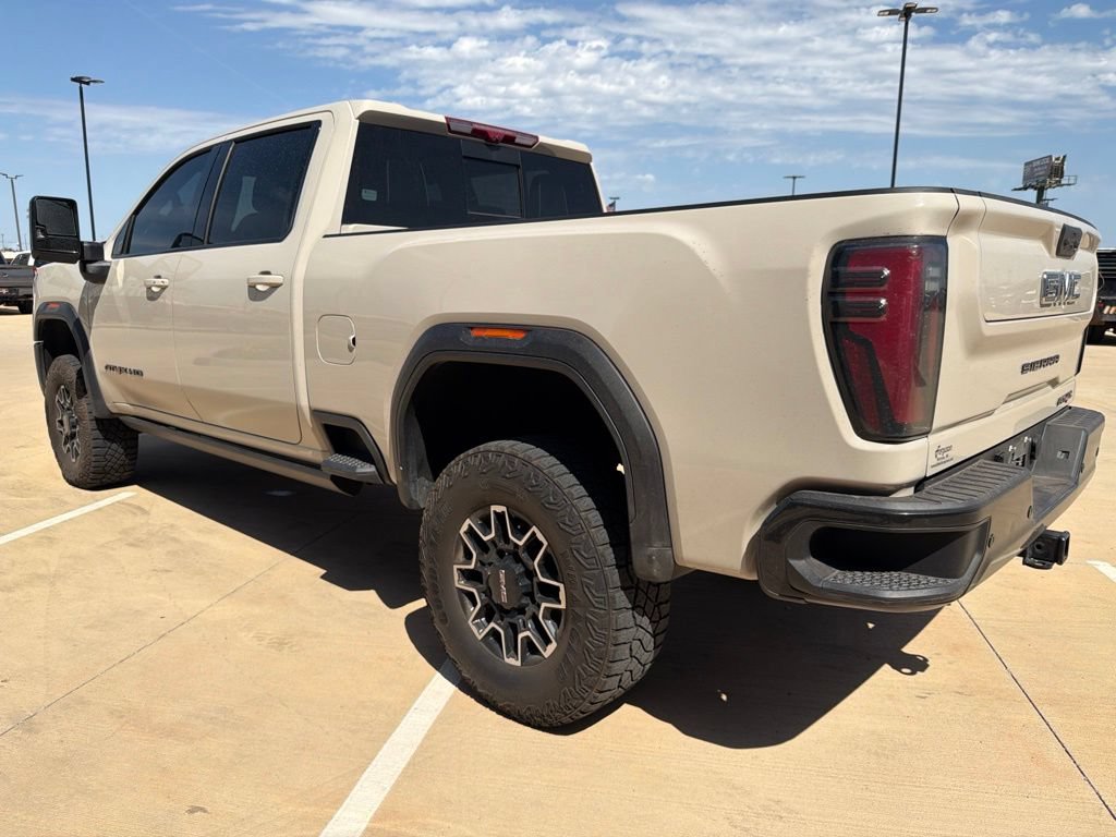 Used 2026 GMC Sierra 2500 AT4X w/ LPO, Black Badging Package AWD/4WD image 11