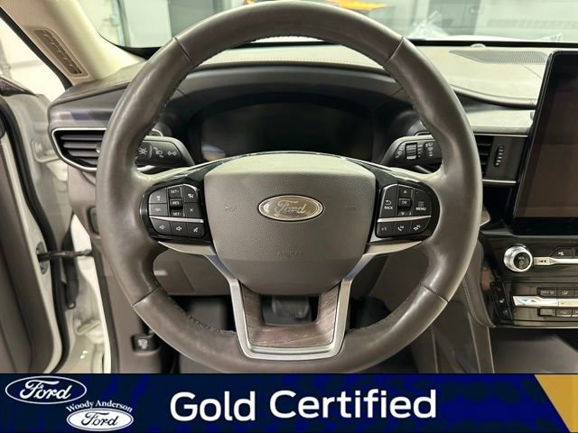 Certified 2022 Ford Explorer Platinum w/ Equipment Group 601A image 10