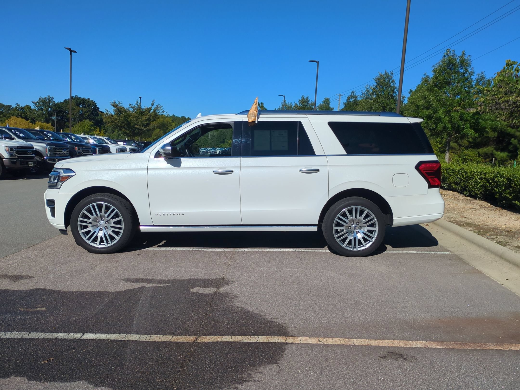 Certified 2023 Ford Expedition Max Platinum AWD/4WD image 7