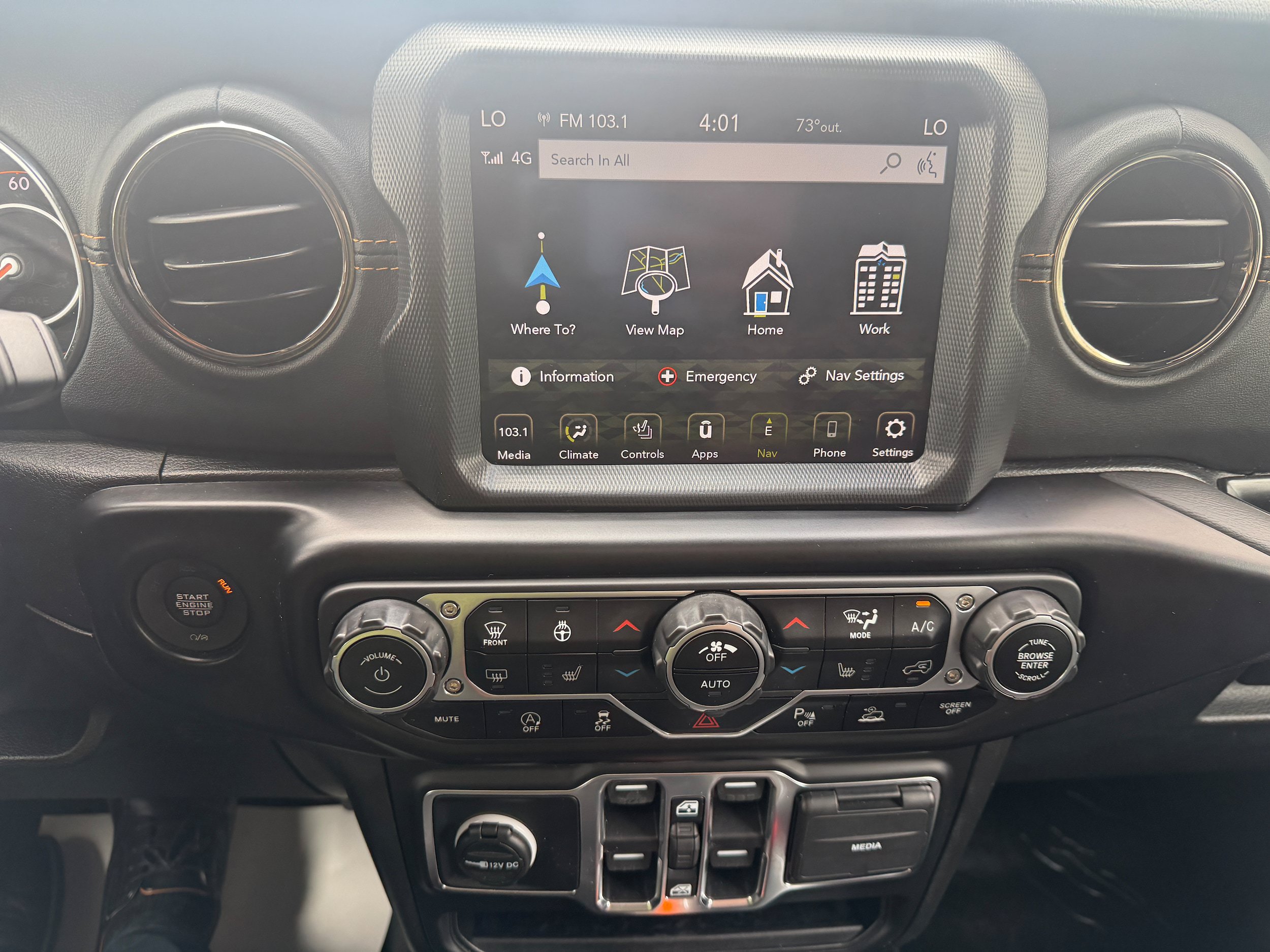 Used 2021 Jeep Wrangler Unlimited Sahara AWD/4WD image 27