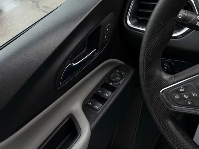 Used 2020 Chevrolet Equinox LS image 41